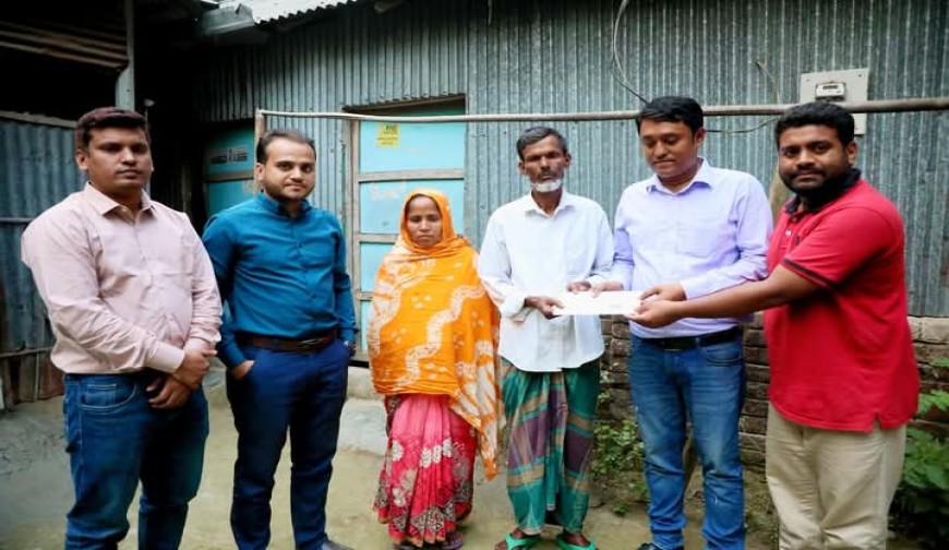 ফেলানীর পরিবারের সঙ্গে সাংবাদিকদের ইফতার ও ঈদ উপহার