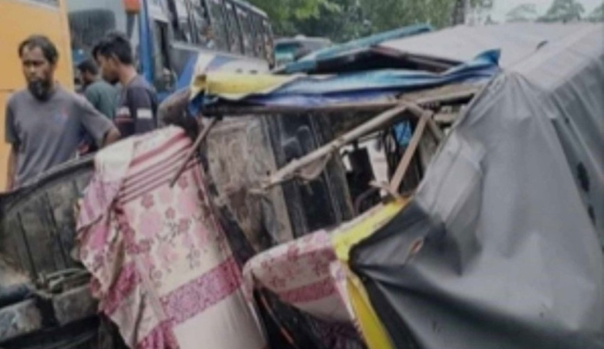 ভাঙ্গায় বাস-মাহিন্দ্রার মুখোমুখি সংঘর্ষে নিহত ৪