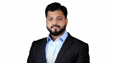 ইশরাককে পদত্যাগের নির্দেশ প্রধানমন্ত্রীর