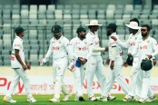 ব্যাটিং বিপর্যয়ে ওয়েস্ট ইন্ডিজের কাছে ৮ উইকেটে হারল বাংলাদেশ