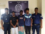 লালমোহনে ১৫ পিস ইয়াবাসহ যুবক গ্রেপ্তার, সাজাপ্রাপ্ত আসামিও আটক