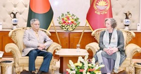 রাষ্ট্রপতির সঙ্গে ইন্টারন্যাশনাল ইনার হুইল প্রেসিডেন্টের সৌজন্য সাক্ষাৎ