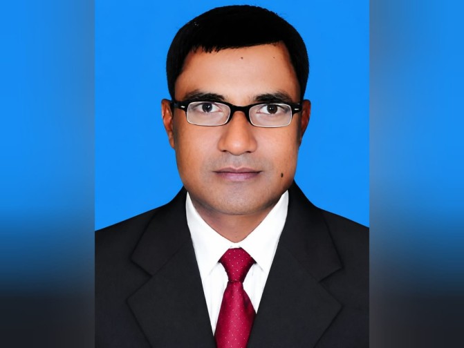 কর্মস্থলে দুই বছর অনুপস্থিত থেকেও নিয়েছেন সরকারি বেতন-ভাতা, পেলেন পদোন্নতি