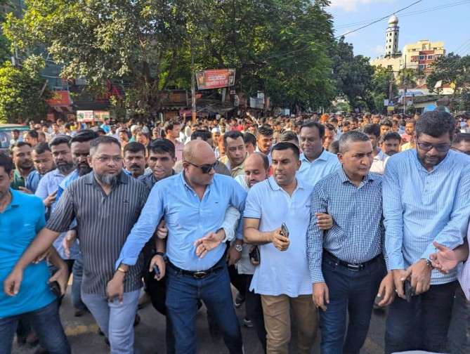 যুবদল নেতা ইউসুফ আলী হত্যার প্রতিবাদে রাজধানীতে যুবদলের বিক্ষোভ