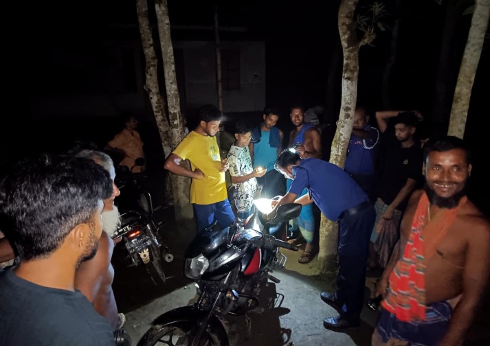 ঈশ্বরগঞ্জ থানায় জব্দ মোটরসাইকেল তদন্ত শেষ হওয়ার আগেই ছাড়ার অভিযোগ