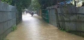 টানা বৃষ্টিতে জলজটে টেকনাফ, দুর্ভোগে জনজীবন
