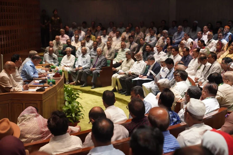 রাষ্ট্রপতি নির্বাচনকে সামনে রেখে সরকারদলীয় সংসদ সদস্যদের বৈঠক