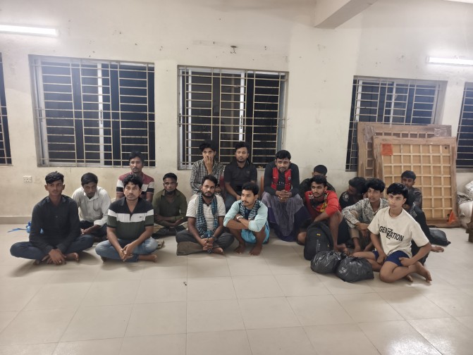 মালয়েশিয়া পাচারের আগে টেকনাফে ১৭ জন উদ্ধার